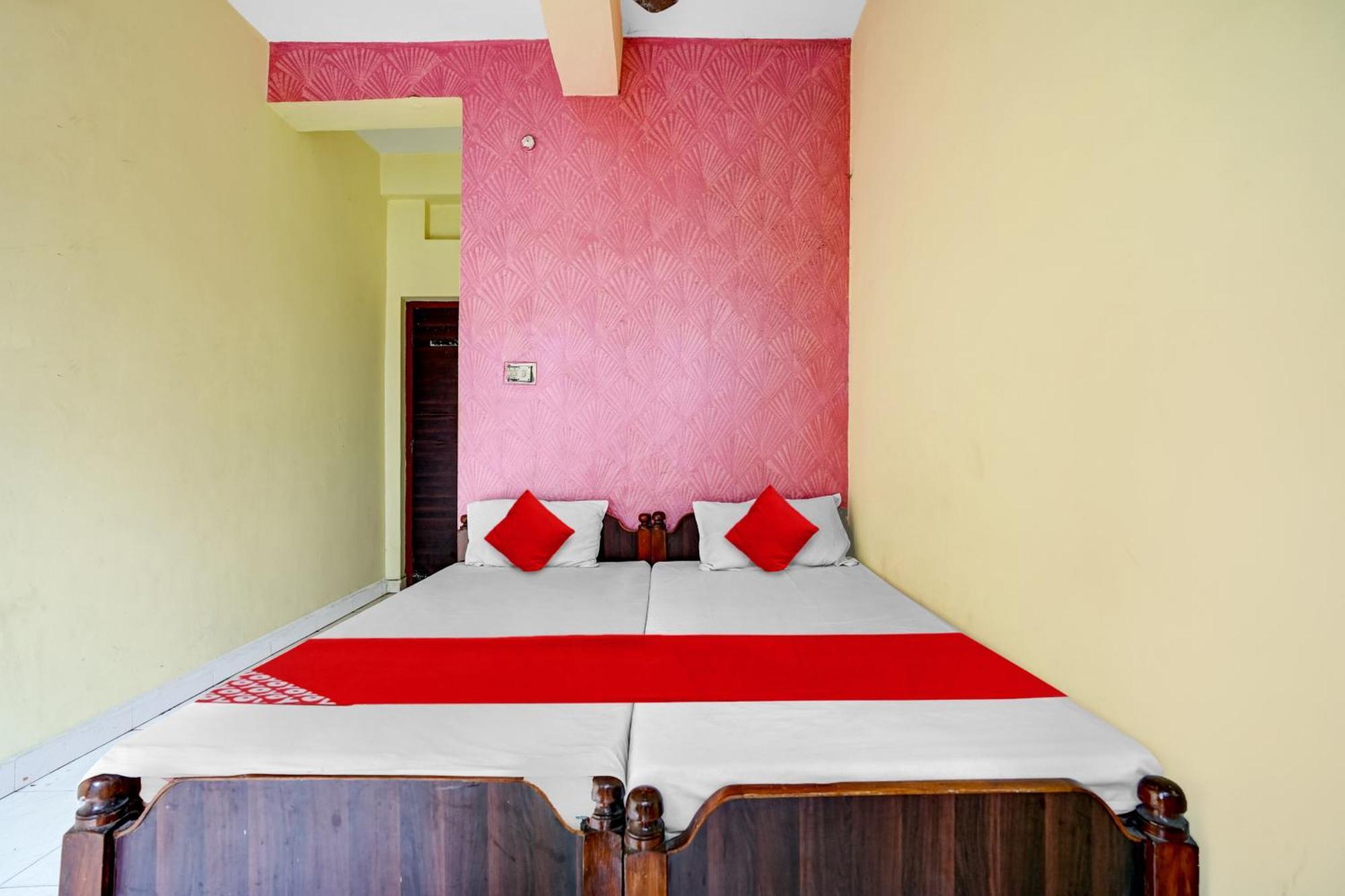Oyo Royal Visakha Beach Guest House Visakhapatnam Dış mekan fotoğraf