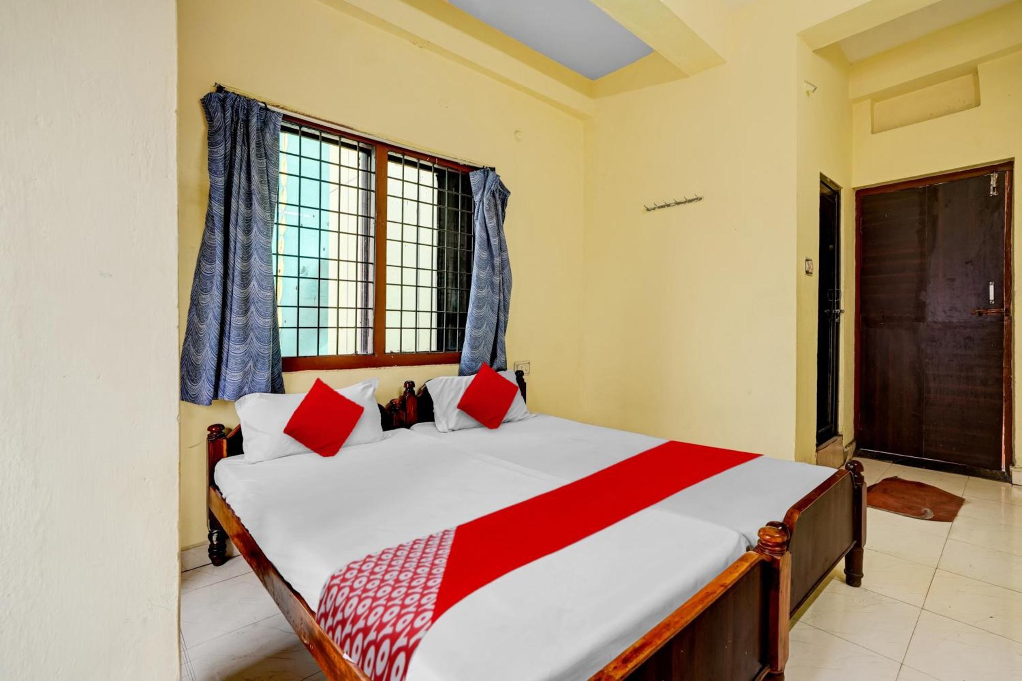 Oyo Royal Visakha Beach Guest House Visakhapatnam Dış mekan fotoğraf