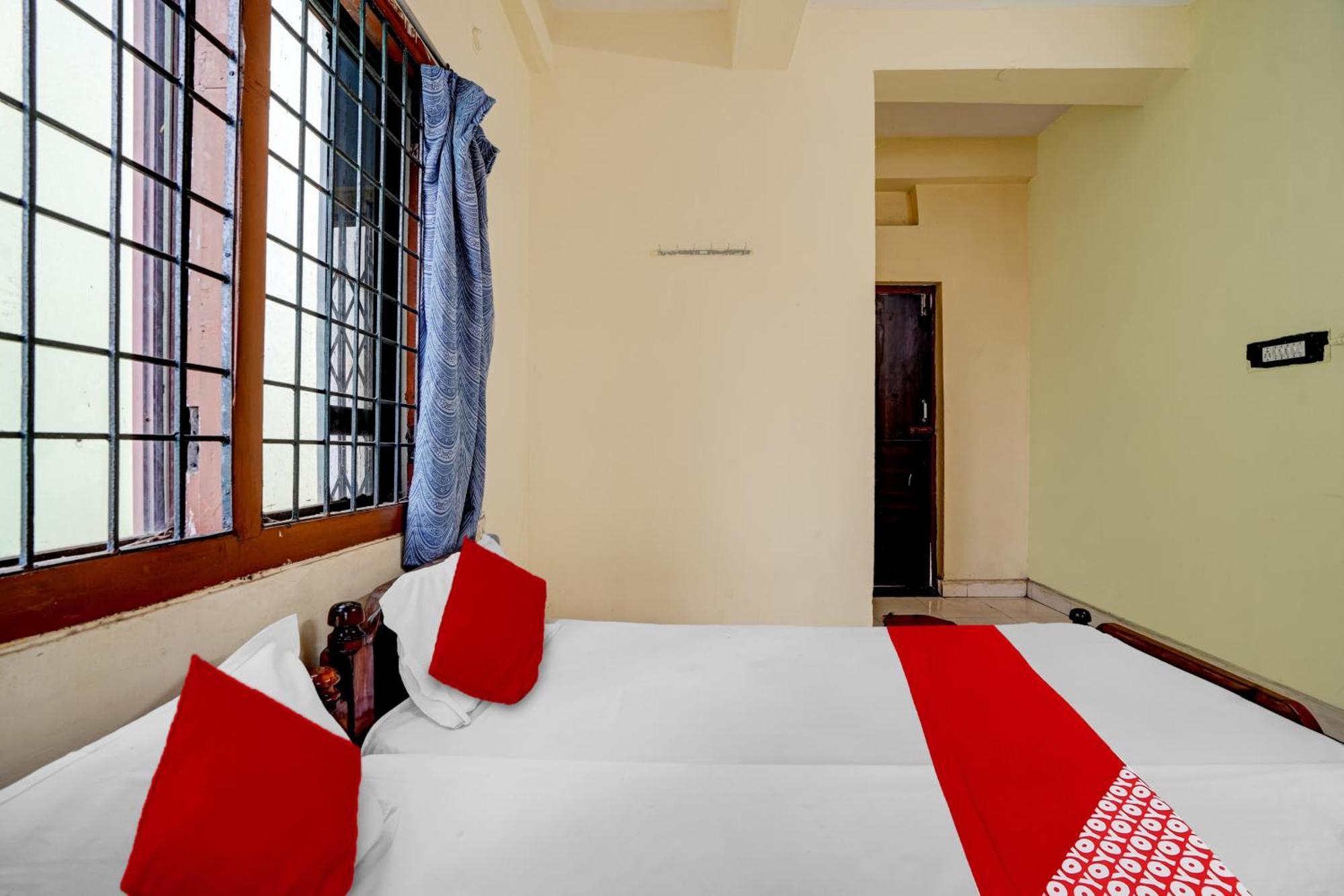 Oyo Royal Visakha Beach Guest House Visakhapatnam Dış mekan fotoğraf